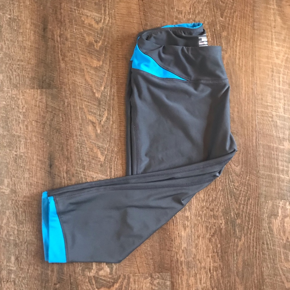Under armour workout pants size small